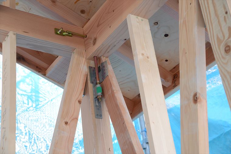 住宅に使われている無垢材とは？　無垢材の特徴や注意点について解説