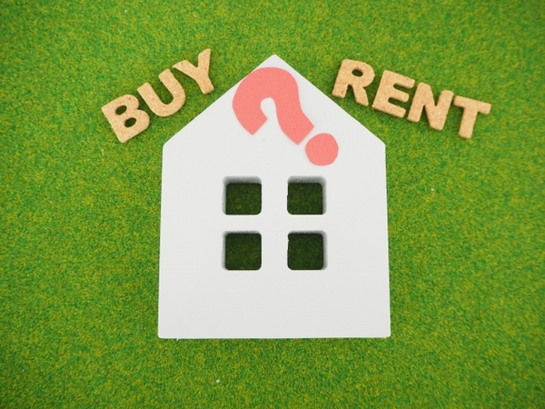 家は賃貸と購入どっちがいい？メリットとデメリットや老後について