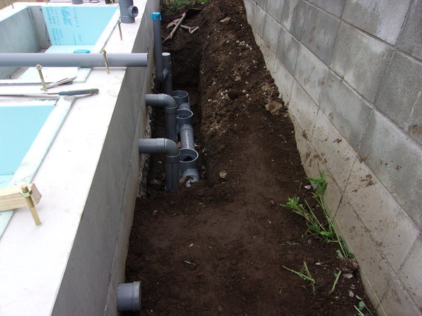 新築の給排水設備工事の費用は？ベランダ設置は必要？水道工事トラブル例