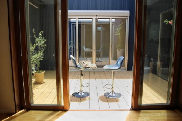 中庭のある家のメリット・デメリット。コの字とロの字どちらを選ぶ？